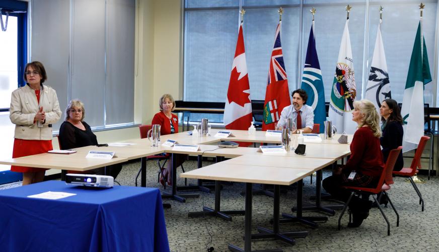 Prime Minister visits Ottawa Public Health