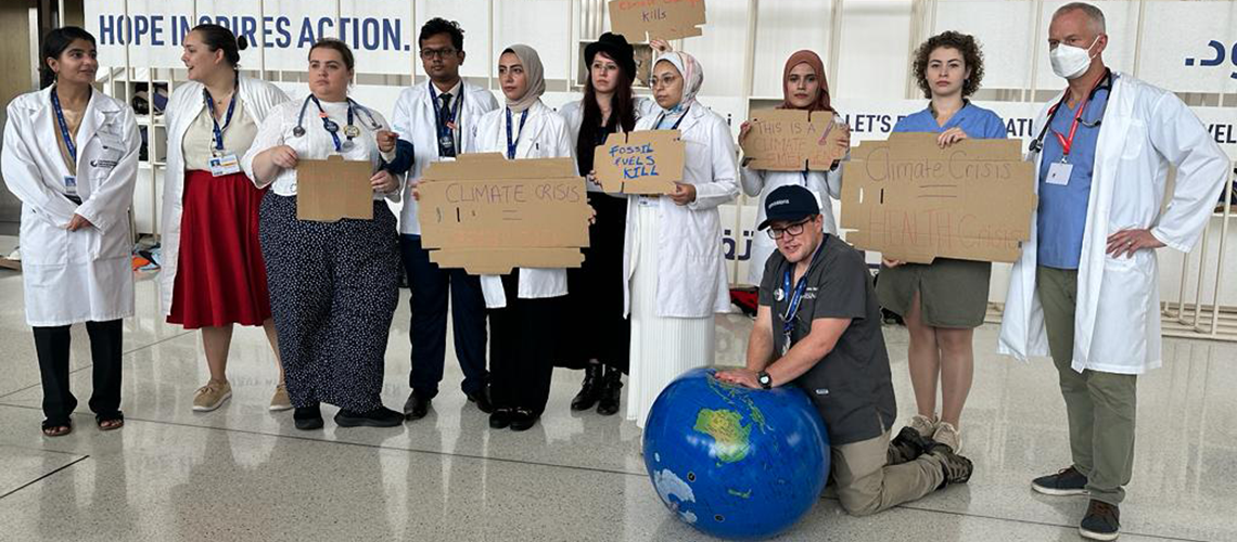 Rob Samulack participates in stunt at COP28 in Dubai