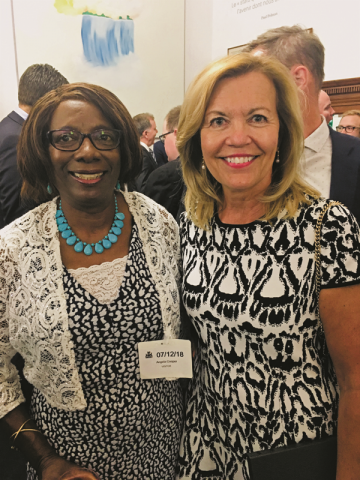 At a reception following the Speech from the Throne, RNAO President Angela Cooper Brathwaite (left) chatted with Ontario’s new Health Minister Christine Elliott (right).